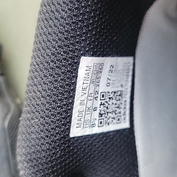 Adidas Terrex Black High-Top Men's Athletic Shoes - Picture 3 of 3